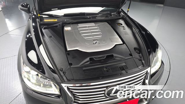 Lexus LS460 AWD XF40 2014 — фото 6