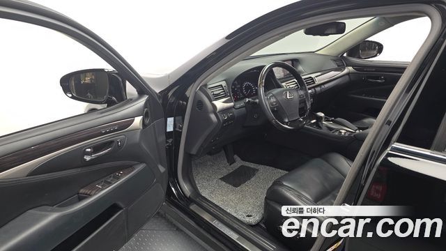 Lexus LS460 AWD XF40 2014 — фото 10