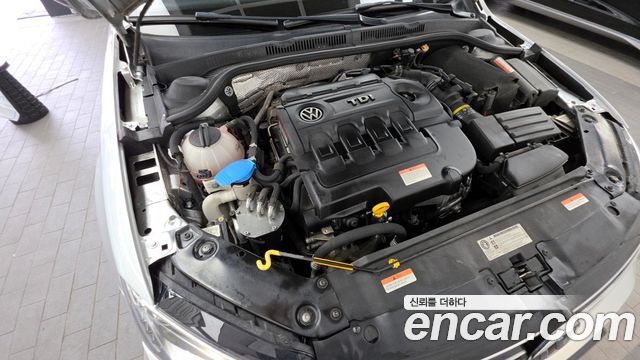 Volkswagen Jetta 2.0 TDI BlueMotion Premium 6th 2016 — фото 6