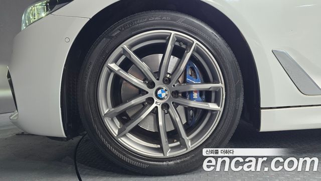 BMW 5 Series (G30) 530i M Sport Package Plus 2018 — фото 5