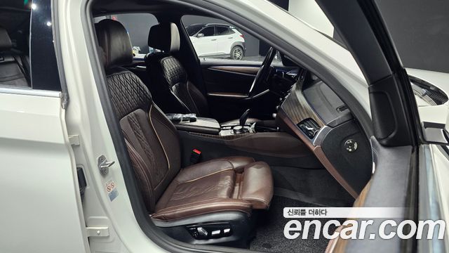 BMW 5 Series (G30) 530i M Sport Package Plus 2018 — фото 10