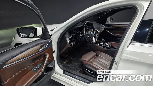 BMW 5 Series (G30) 530i M Sport Package Plus 2018 — фото 11