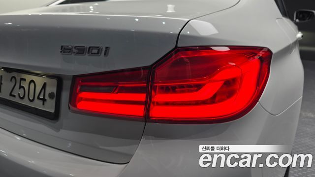 BMW 5 Series (G30) 530i M Sport Package Plus 2018 — фото 23