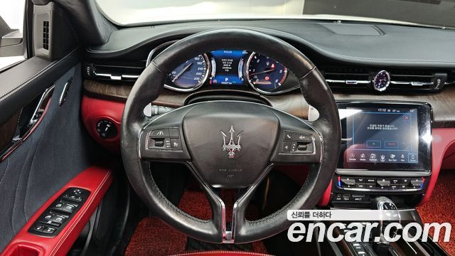 Maserati Quattroporte 3.0 Diesel Granlusso 2017 — фото 13