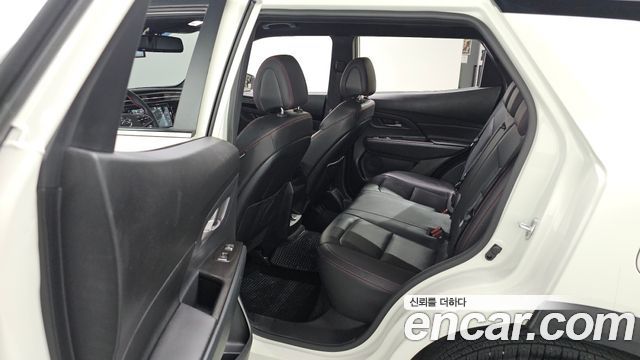 KG Mobility (SsangYong) Beautiful Korando Gasoline 1.5 2WD R-Plus 2022 — фото 19