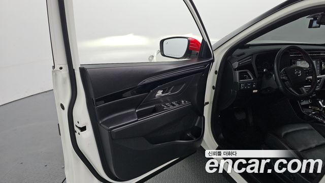 KG Mobility (SsangYong) Beautiful Korando Gasoline 1.5 2WD R-Plus 2022 — фото 24