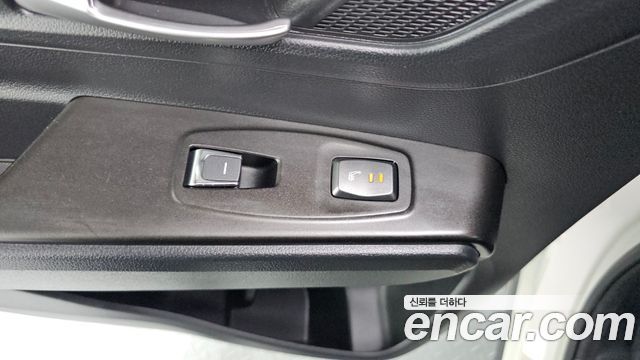 KG Mobility (SsangYong) Beautiful Korando Gasoline 1.5 2WD R-Plus 2022 — фото 27