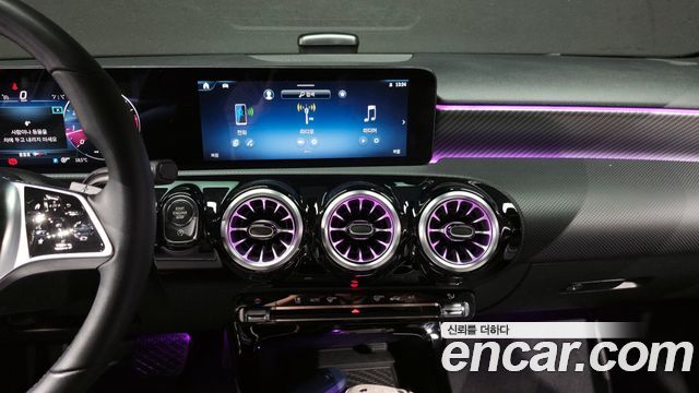 Mercedes-Benz A-Class (W177) A220 Sedan 2024 — фото 14