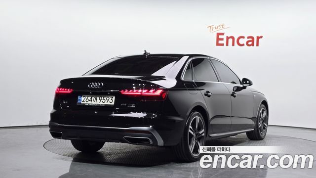 Audi A4 (B9) 45 TFSI Quattro Premium 2021 — фото 2