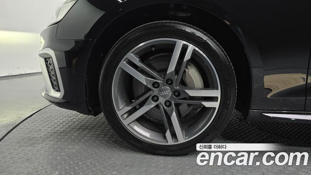 Audi A4 (B9) 45 TFSI Quattro Premium 2021 — фото 5