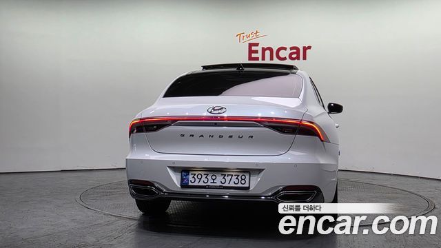Hyundai Grandeur (IG) 3.0 LPi Rent Car Modern 2022 — фото 4