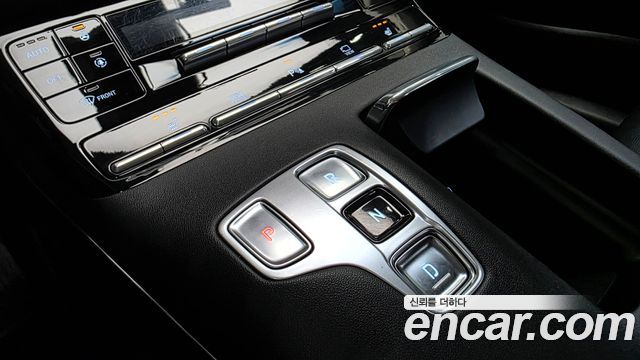 Hyundai Grandeur (IG) 3.0 LPi Rent Car Modern 2022 — фото 9
