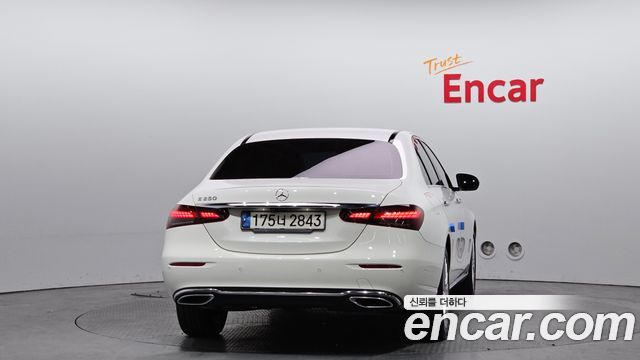 Mercedes-Benz E-Class (W213) E250 Exclusive 2021 — фото 4