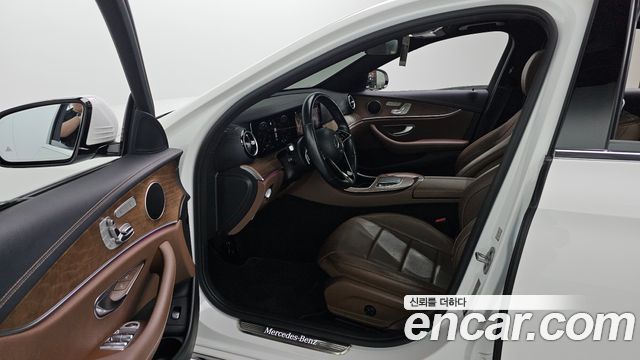 Mercedes-Benz E-Class (W213) E250 Exclusive 2021 — фото 10