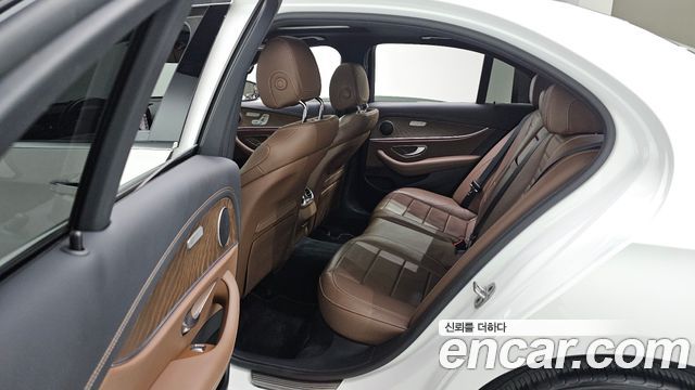 Mercedes-Benz E-Class (W213) E250 Exclusive 2021 — фото 19