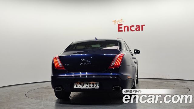 Jaguar XJ 3.0D Premium Luxury SWB X351 2015 — фото 4