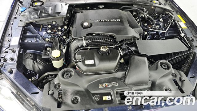 Jaguar XJ 3.0D Premium Luxury SWB X351 2015 — фото 6
