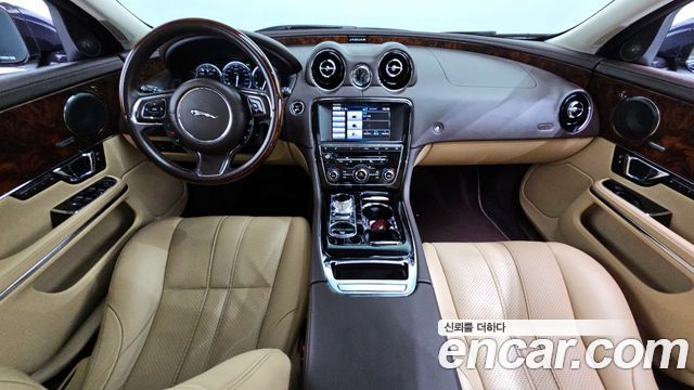 Jaguar XJ 3.0D Premium Luxury SWB X351 2015 — фото 7