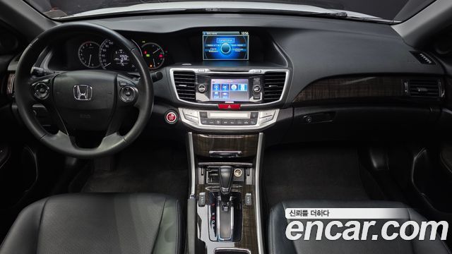 Honda Accord 2.4 9th 2015 — фото 7