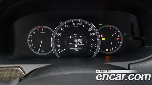 Honda Accord 2.4 9th 2015 — фото 8