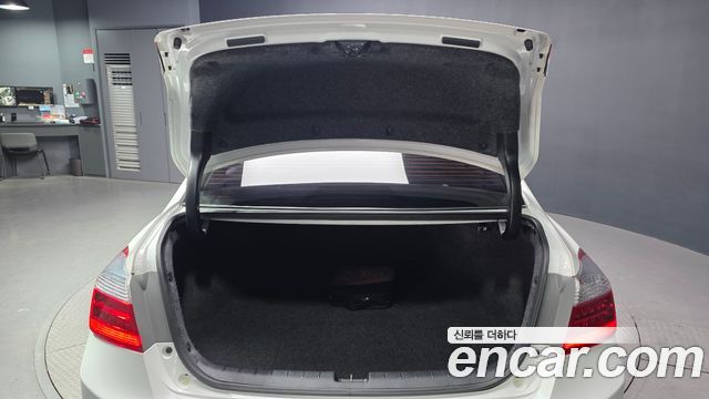 Honda Accord 2.4 9th 2015 — фото 20