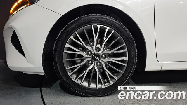 Kia K3 (II) 1.6 signature 2023 — фото 5