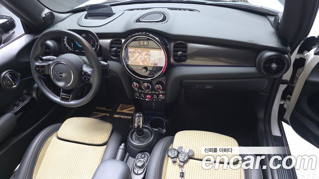 MINI Cooper S Convertible Resolute Edition 3rd Gen 2024 — фото 7