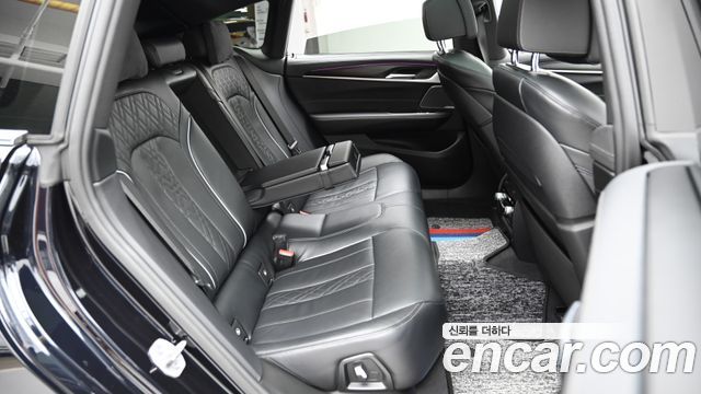 BMW 6 Series GT (G32) 630i xDrive M Sport 2023 — фото 16