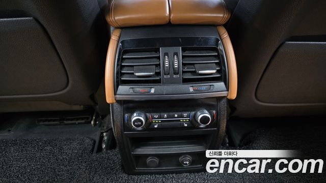 BMW X6 (F16) M50d 2015 — фото 34