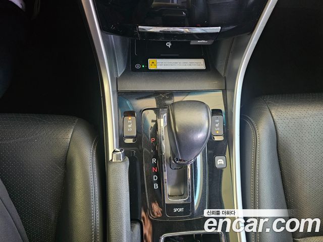 Honda Accord 2.0 Hybrid 9th 2017 — фото 10