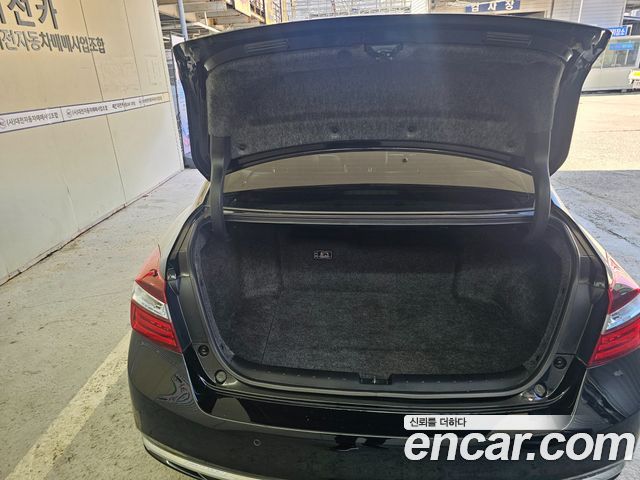 Honda Accord 2.0 Hybrid 9th 2017 — фото 18