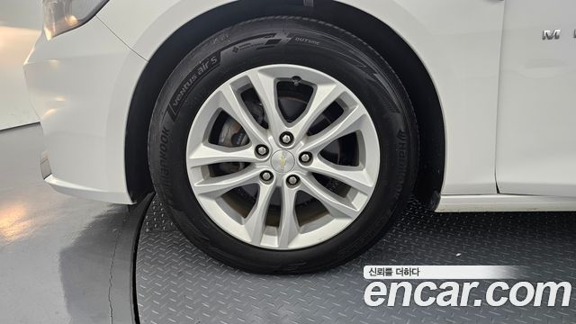 Chevrolet Malibu 1.5 Turbo LT Deluxe 2017 — фото 5