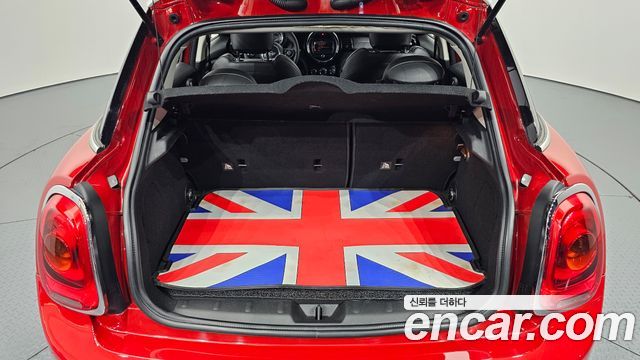 MINI Cooper D 5Door Mid 3rd 2016 — фото 20