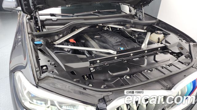 BMW X6 (G06) xDrive40i M Sport 2022 — фото 6