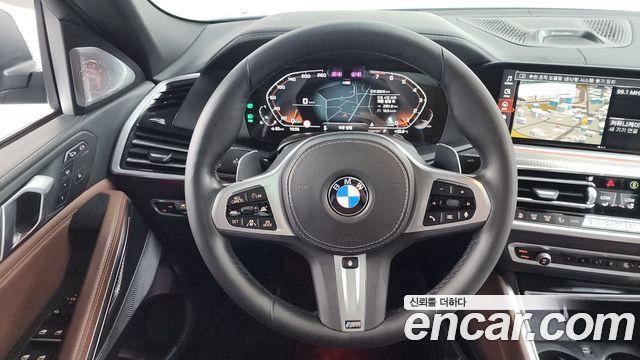 BMW X6 (G06) xDrive40i M Sport 2022 — фото 16