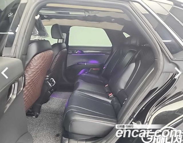 Hyundai Grandeur (GN7) 3.5 LPG 2WD (Taxi) Deluxe 2023 — фото 16