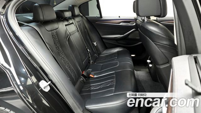 BMW 5 Series (G30) 530i xDrive Luxury 2022 — фото 12