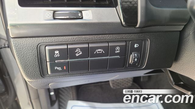 KG Mobility (SsangYong) Rexton Sports Khan Diesel 2.2 4WD Noblesse 2022 — фото 9