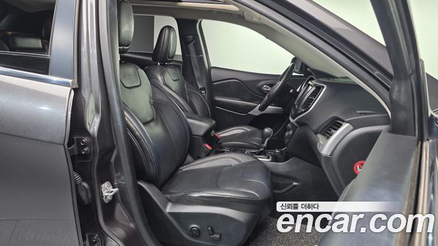 Jeep Cherokee (KL) 2.2 Diesel Limited 4WD 2017 — фото 10