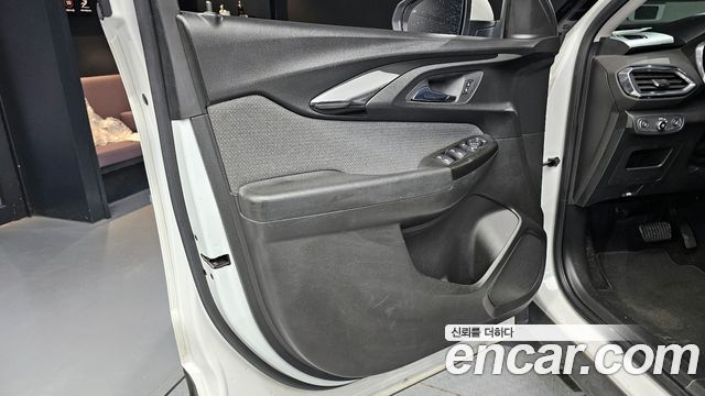 Chevrolet Trailblazer 1.3 Turbo 2WD LT 2021 — фото 24