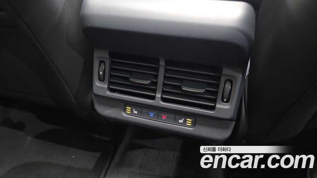 Land Rover Range Rover Evoque (II) P250 Dynamic SE 2025 — фото 17
