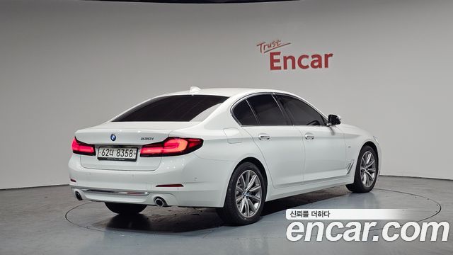 BMW 5 Series (G30) 520i Luxury 2018 — фото 2