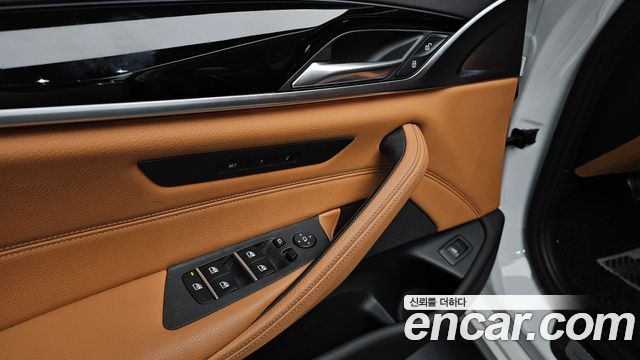 BMW 5 Series (G30) 520i Luxury 2018 — фото 18
