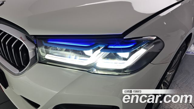BMW 5 Series (G30) 520i Luxury 2018 — фото 22