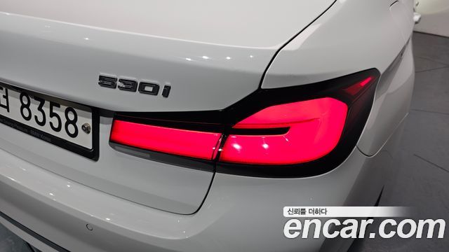 BMW 5 Series (G30) 520i Luxury 2018 — фото 23