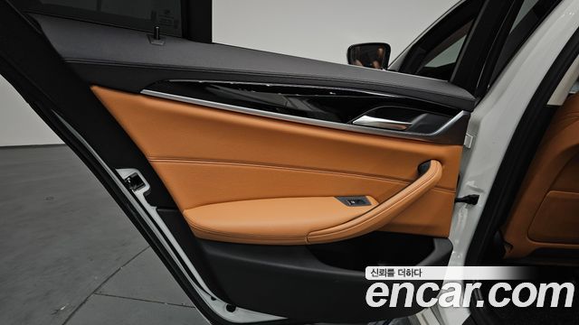 BMW 5 Series (G30) 520i Luxury 2018 — фото 25