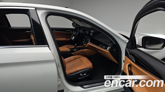 BMW 5 Series (G30) 520i Luxury 2018 — фото 26