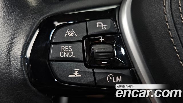 BMW 5 Series (G30) 520i Luxury 2018 — фото 32