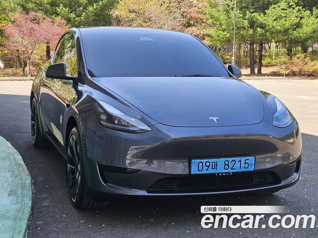 Tesla Model Y RWD 2025 — фото 2