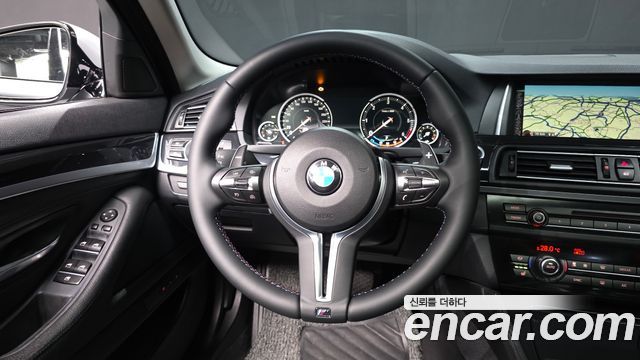 BMW 5 Series (F10) 520d xDrive M Aero Dynamic 2016 — фото 17
